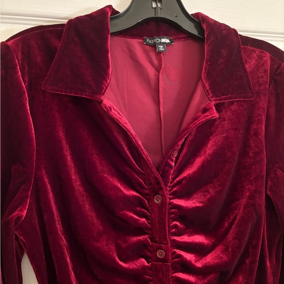FASHION NOVA Moonlight Velvet Mini Dress with Long Sleeves in Burgundy - Picture 4 of 8